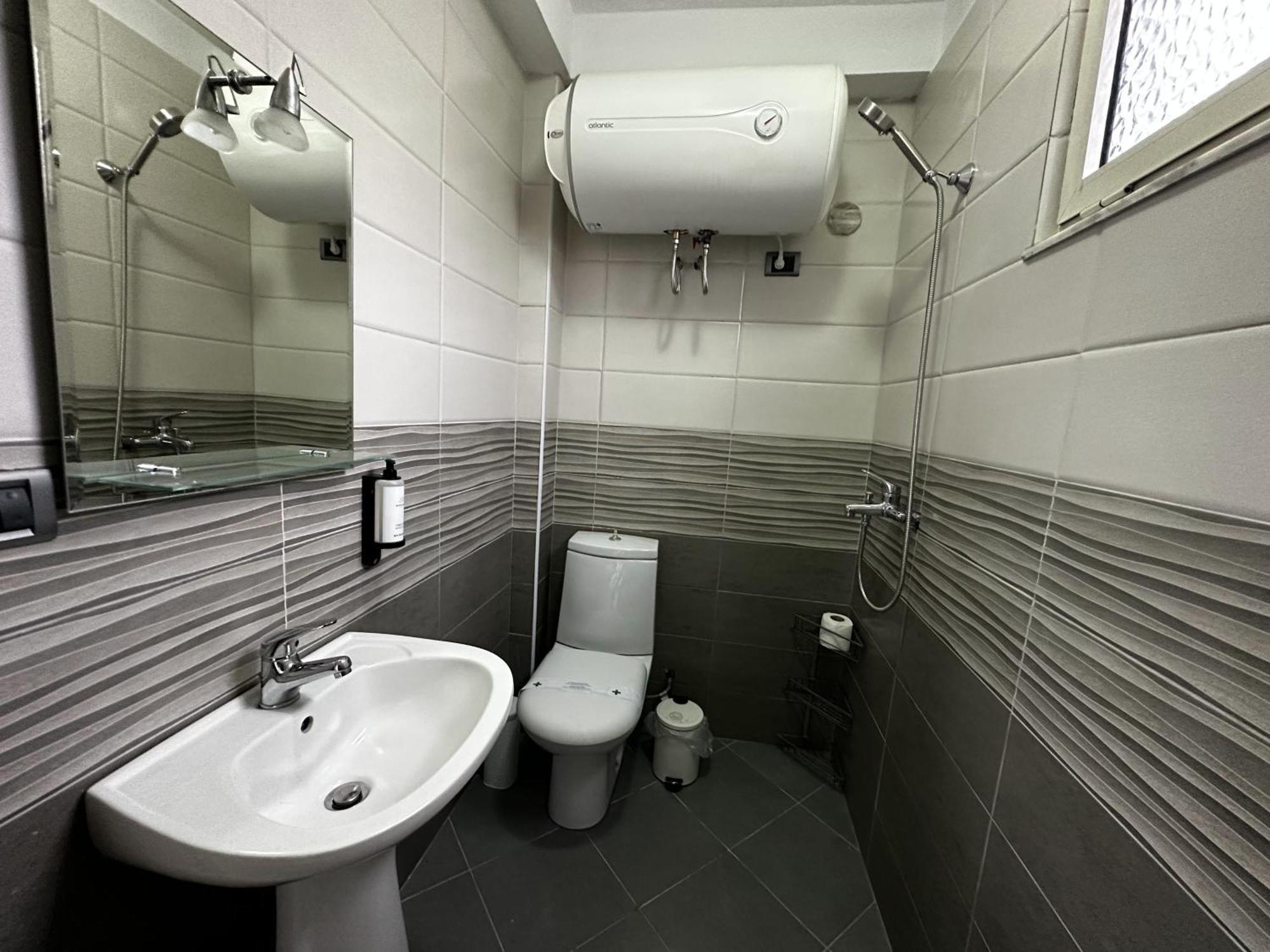 Tirana Treasure: Chic 2Br-Apartment 8Min To Skanderbeg Place 外观 照片