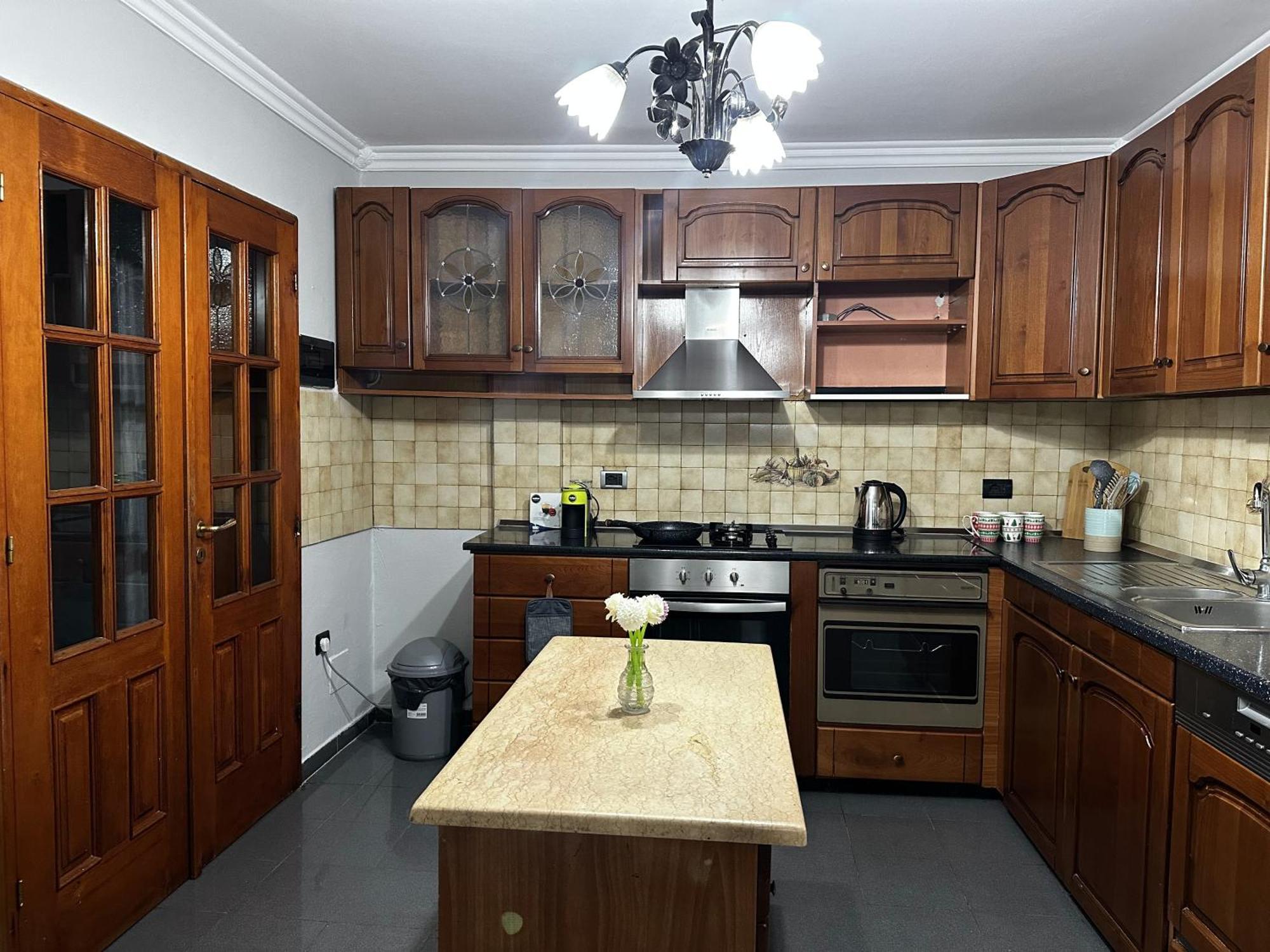 Tirana Treasure: Chic 2Br-Apartment 8Min To Skanderbeg Place 外观 照片